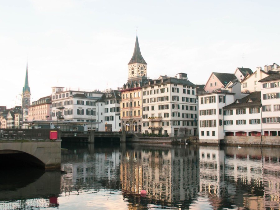 Zürcher Altstadt an der Limmat